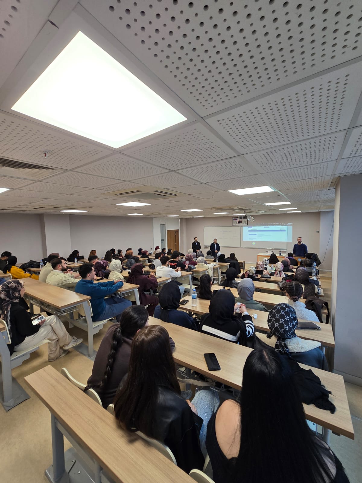 Turizm Fakültesi’nde Staj Bilgilendirme Toplantıları Gerçekleştirildi